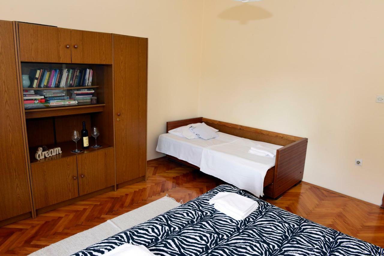 Sobe Tivat Hotell Exteriör bild